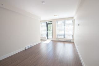 Photo 2: 111 258 SIXTH Street in New Westminster: Uptown NW Condo for sale : MLS®# R2621877