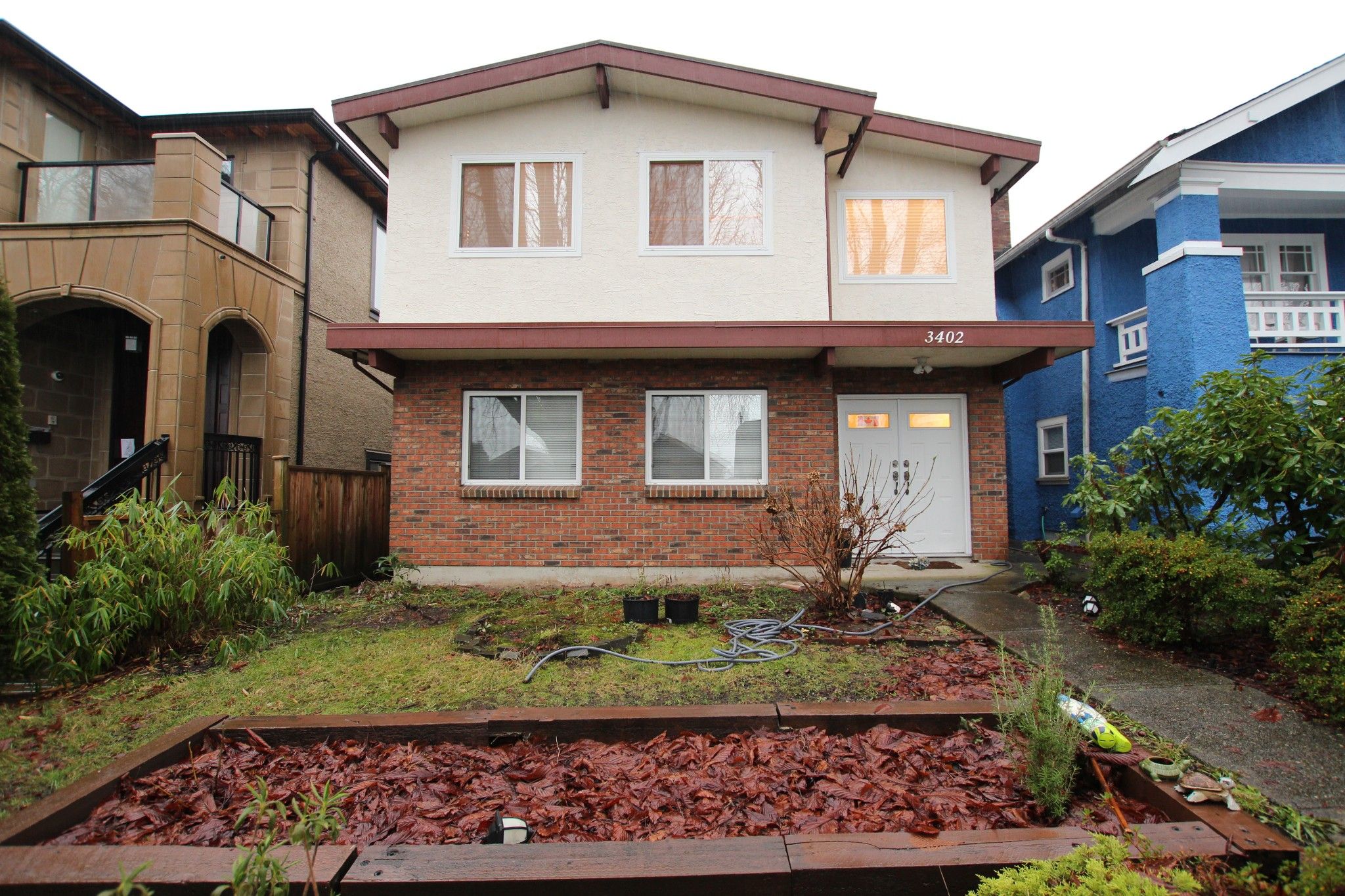Main Photo:  in Vancouver: Vancouver West House for rent : MLS®# AR063B