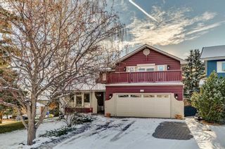 Photo 1: 131 Strathbury Bay SW in Calgary: Strathcona Park Detached for sale : MLS®# A2093249
