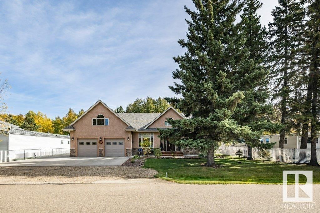 Main Photo: 5834 49 St.: Rural Wetaskiwin County House for sale : MLS®# E4359968
