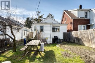 Photo 10: 726 AYLMER AVENUE in Windsor: House for sale : MLS®# 24002350