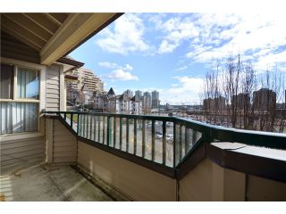 Photo 10: 410 210 11TH Street in New Westminster: Uptown NW Condo for sale in "DISCOVERY REACH" : MLS®# V933100