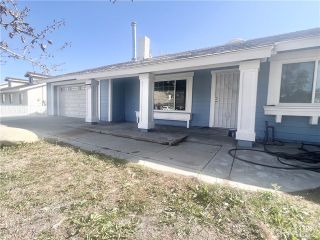 Photo 2: House for sale : 3 bedrooms : 12197 Clearview Drive in Victorville