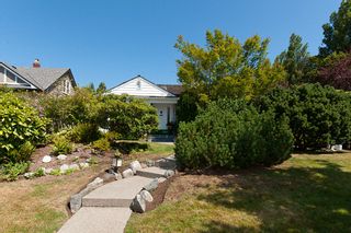 Photo 1: 1607 W 57TH AV in Vancouver: South Granville House for sale (Vancouver West)  : MLS®# V1020158