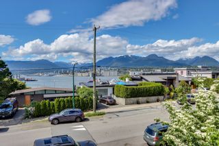 Photo 9: 306 2336 WALL Street in Vancouver: Hastings Condo for sale in "Harbour Shores" (Vancouver East)  : MLS®# R2703341