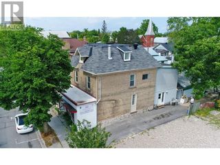 Photo 1: 21 GORE STREET W in Perth: House for sale : MLS®# 1325065
