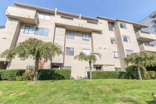 Photo 4: 414 1363 CLYDE Avenue in West Vancouver: Ambleside Condo for sale in "PLACE FOURTEEN" : MLS®# R2504300