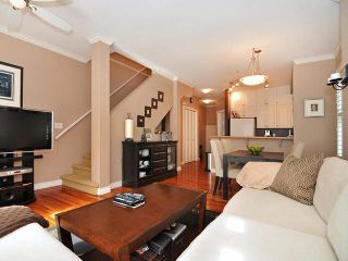 Photo 6: 3068 E KENT AVE SOUTH Avenue in Vancouver: Fraserview VE Townhouse for sale in "SOUTHAMPTON" (Vancouver East)  : MLS®# V1087385