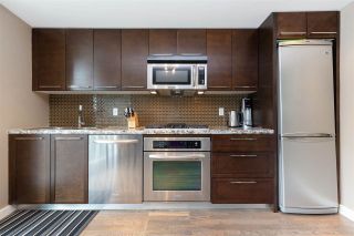 Photo 4: 801 918 COOPERAGE Way in Vancouver: Yaletown Condo for sale in "THE MARINER" (Vancouver West)  : MLS®# R2276404