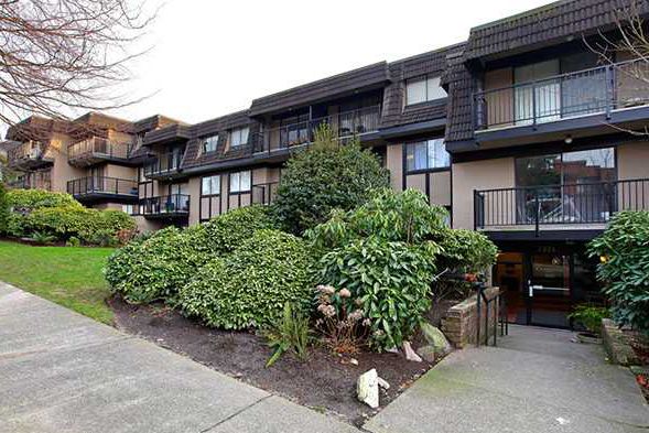 Main Photo: 304 2222 Cambridge Street in Vancouver: Hastings Condo for sale (Vancouver East)  : MLS®# V934695