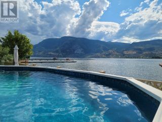 Photo 1: 3939 LAKESIDE Road, in Penticton: House for sale : MLS®# 200285