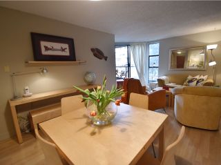 Photo 4: 609 1040 PACIFIC Street in Vancouver: West End VW Condo for sale in "CHELSEA TERRACE" (Vancouver West)  : MLS®# R2146923
