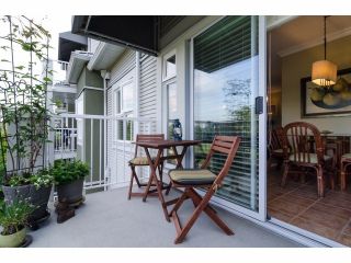 Photo 3: 203 4728 53rd Street in Sunningdale Estates: Home for sale : MLS®# V1070933