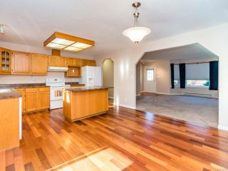 Photo 5: 1887 Valley View Dr in COURTENAY: CV Courtenay East House for sale (Comox Valley)  : MLS®# 773590