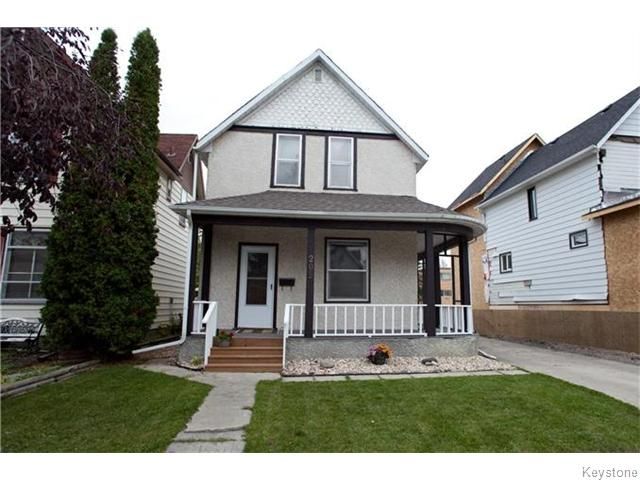 Main Photo: 209 Thomas Berry Street in Winnipeg: St Boniface Residential for sale (2A)  : MLS®# 1627237