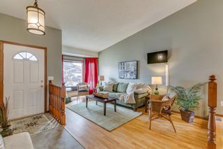 Photo 2: 164 Rivercroft Close SE in Calgary: Riverbend Detached for sale : MLS®# A1211992