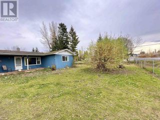 Photo 5: 1392 SAM TOY AVENUE in Quesnel: House for sale : MLS®# R2825526