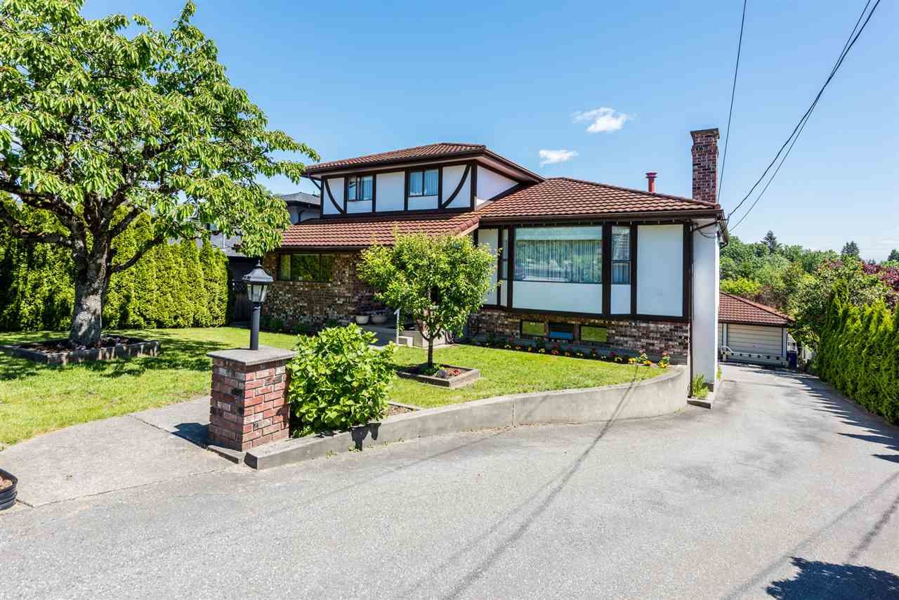 Main Photo: 1680 SPRINGER Avenue in Burnaby: Parkcrest House for sale (Burnaby North)  : MLS®# R2374075