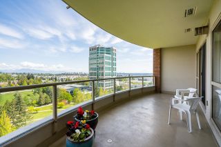 Photo 1: 1504 6838 STATION HILL Drive in Burnaby: South Slope Condo for sale in "BELGRAVIA - GEORGIE AWARD WINNER GOLD" (Burnaby South)  : MLS®# R2777362