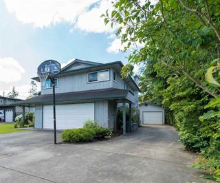 Photo 2: 19864 48A Avenue in Langley: Langley City House for sale in "Mason Heights Area" : MLS®# R2086596
