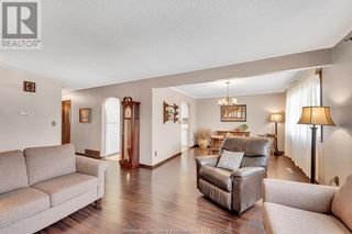 Photo 10: 27 Bruce AVENUE in Leamington: House for sale : MLS®# 23000900