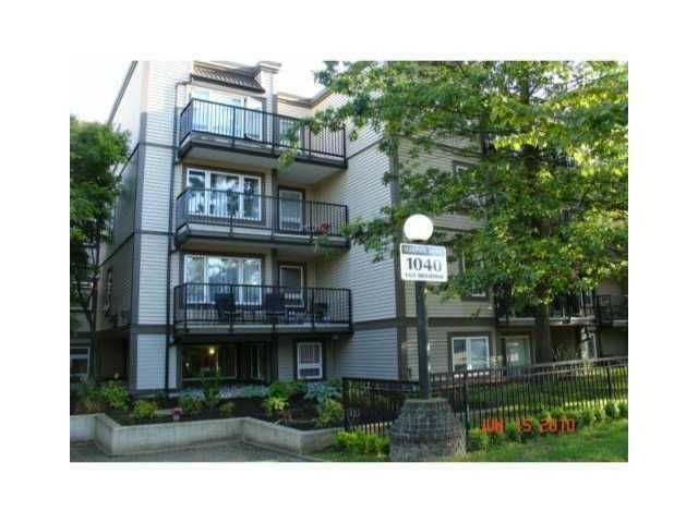 Main Photo: # 309 1040 E BROADWAY BB in Vancouver: Mount Pleasant VE Condo for sale in "MARINERS MEWS" (Vancouver East)  : MLS®# V906009