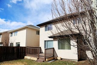 Photo 2: 17 Everwillow Park SW in Calgary: Evergreen Detached for sale : MLS®# A1203001