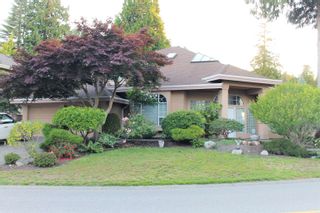 Photo 2: 1264 PACIFIC Drive in Tsawwassen: English Bluff House for sale in "STAHAKEN" : MLS®# R2840988