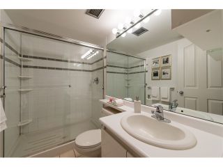 Photo 3: # 702 183 KEEFER PL in Vancouver: Downtown VW Condo for sale (Vancouver West)  : MLS®# V1102479
