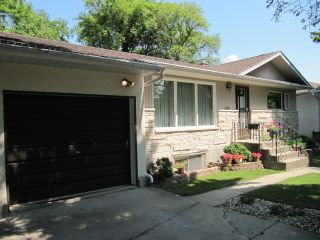 Photo 5: 251 Gilmore Avenue in Winnipeg: North Kildonan House for sale (North East Winnipeg) 