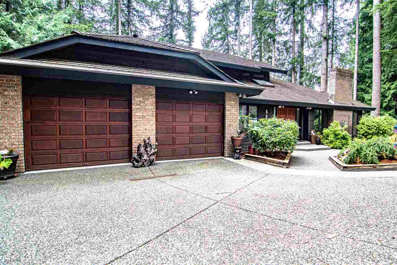 Main Photo: 5845 237A Street in Langley: Salmon River House for sale in "Tall Timber Estates" : MLS®# R2495594
