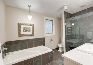 Photo 24: 916 70 Avenue SW in Calgary: Kelvin Grove Detached for sale : MLS®# A2048220