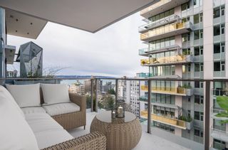 Photo 1: 1101 1365 DAVIE Street in Vancouver: West End VW Condo for sale in "MIRABLE" (Vancouver West)  : MLS®# R2729215