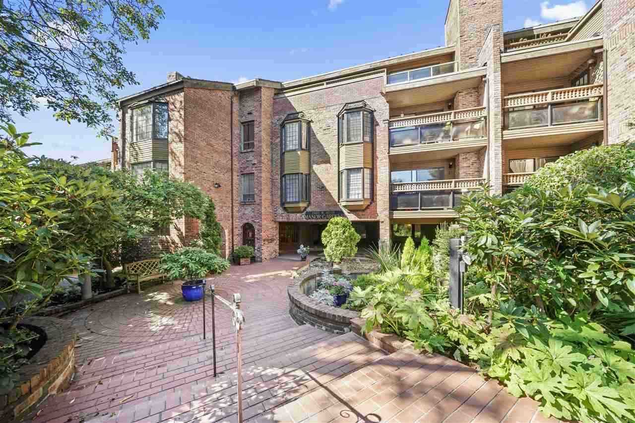 Main Photo: 111 2320 W 40TH Avenue in Vancouver: Kerrisdale Condo for sale in "Manor Gardens" (Vancouver West)  : MLS®# R2546363