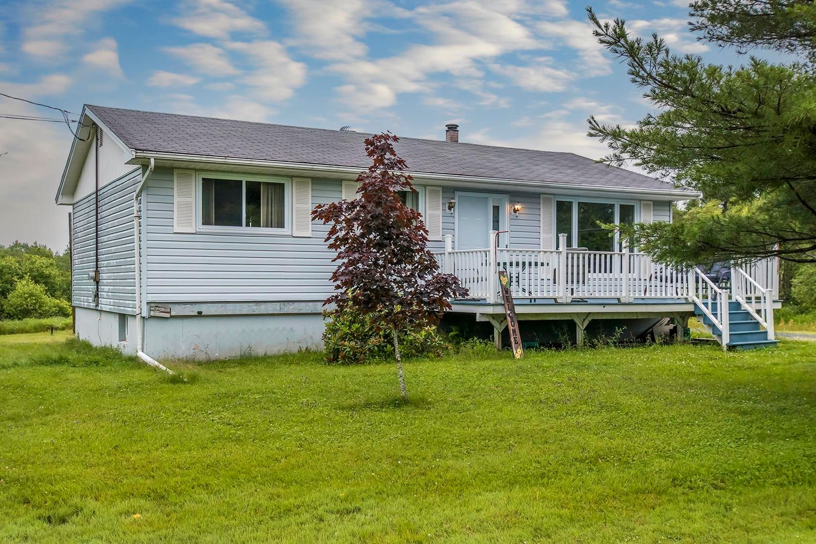 Main Photo: 35 Myers Lane in Lantz: 105-East Hants/Colchester West Residential for sale (Halifax-Dartmouth)  : MLS®# 202217066