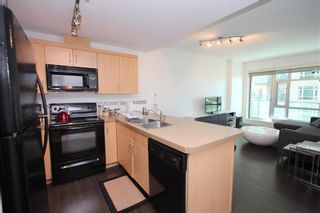 Photo 3: 608 1410 1 Street SE in Calgary: Beltline Apartment for sale : MLS®# C4233911