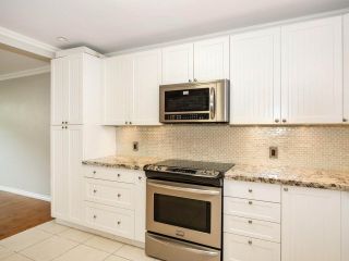 Photo 10: 113 8680 FREMLIN Street in Vancouver: Marpole Condo for sale in "COLONIAL ARMS" (Vancouver West)  : MLS®# R2416429