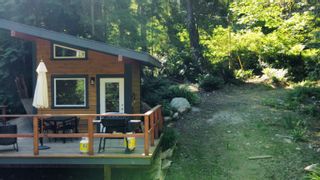 Photo 1: 976 WEST BAY Road: Gambier Island House for sale (Sunshine Coast)  : MLS®# R2711354