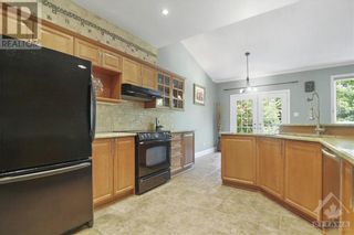 Photo 12: 136 LAMPLIGHTERS DRIVE in Ottawa: House for sale : MLS®# 1352820