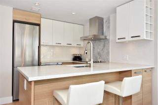 Photo 6: 1407 1783 MANITOBA Street in Vancouver: False Creek Condo for sale (Vancouver West)  : MLS®# R2276585