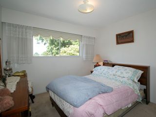 Photo 8: 2060 SPERLING AV in Burnaby: Montecito House for sale (Burnaby North)  : MLS®# V1017285
