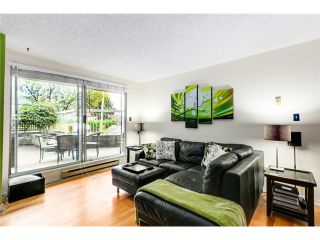 Photo 3: # 316 65 FIRST ST in New Westminster: Downtown NW Condo for sale : MLS®# V1086295