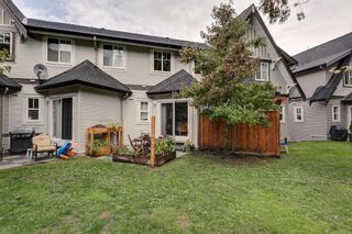 Photo 2: 22 1800 MAMQUAM Road in Squamish: Garibaldi Estates Townhouse for sale in "Virescence" : MLS®# R2214303