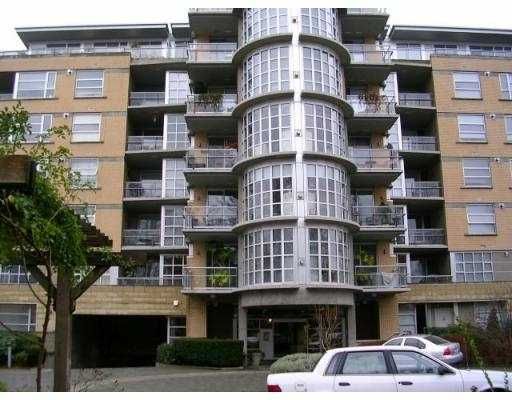 Main Photo: 411 2655 CRANBERRY Drive in Vancouver: Kitsilano Condo for sale in "NEW YORKER" (Vancouver West)  : MLS®# V739015