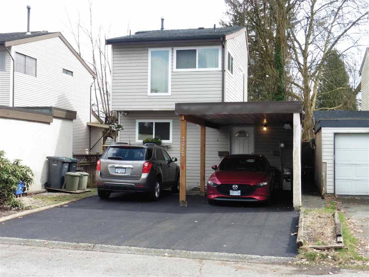 Main Photo: 3012 ASHBROOK Place in Coquitlam: Meadow Brook House for sale : MLS®# R2563286