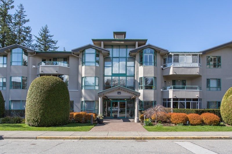 Main Photo: 107 1569 EVERALL Street: White Rock Condo for sale in "SEAWYND MANOR" (South Surrey White Rock)  : MLS®# R2448735