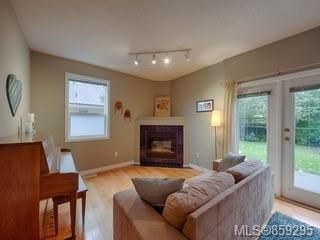 Photo 16: 688 Cambridge Dr in Campbell River: CR Willow Point House for sale : MLS®# 859295