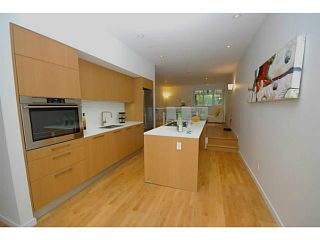 Photo 5: 2222 WILLOW ST in Vancouver: Fairview VW Condo for sale (Vancouver West)  : MLS®# V1086456