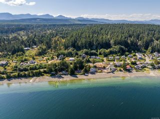Photo 13: 5724 S Island Hwy in Union Bay: CV Union Bay/Fanny Bay House for sale (Comox Valley)  : MLS®# 912999