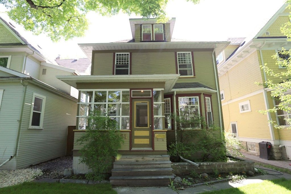 Photo 1: Photos: 453 Greenwood Place in Winnipeg: Wolseley Single Family Detached for sale (West Winnipeg)  : MLS®# 1516914